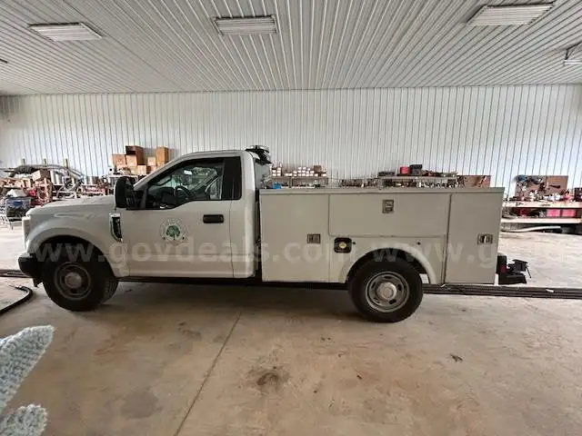 2017 Ford F-250 with Utility Box Body