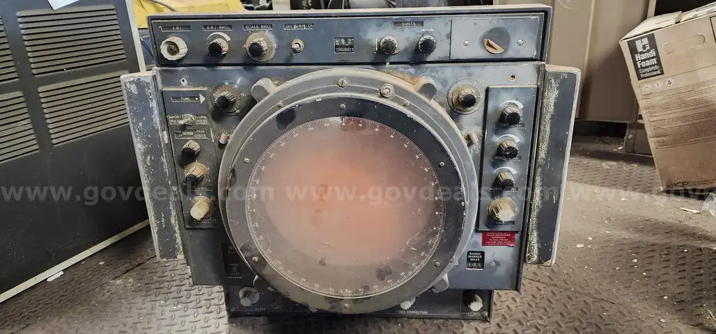 Old Radar Screen control Raytheon