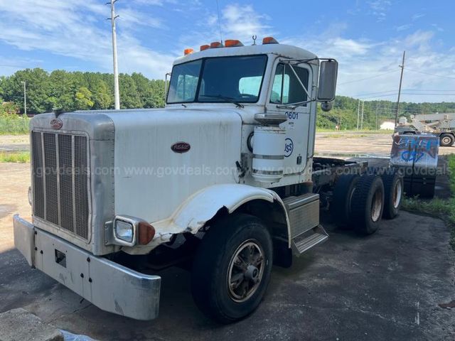 1990 Peterbilt 357 Truck 