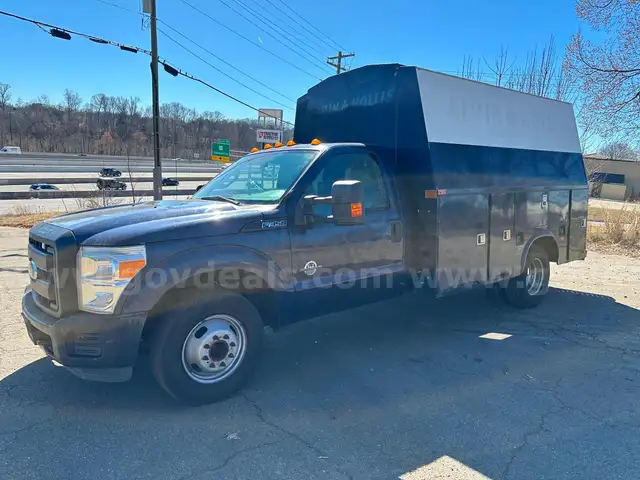 2011 Ford F-350 SD XL DRW 2WD