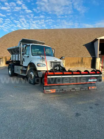 2017 Freightliner M2 106