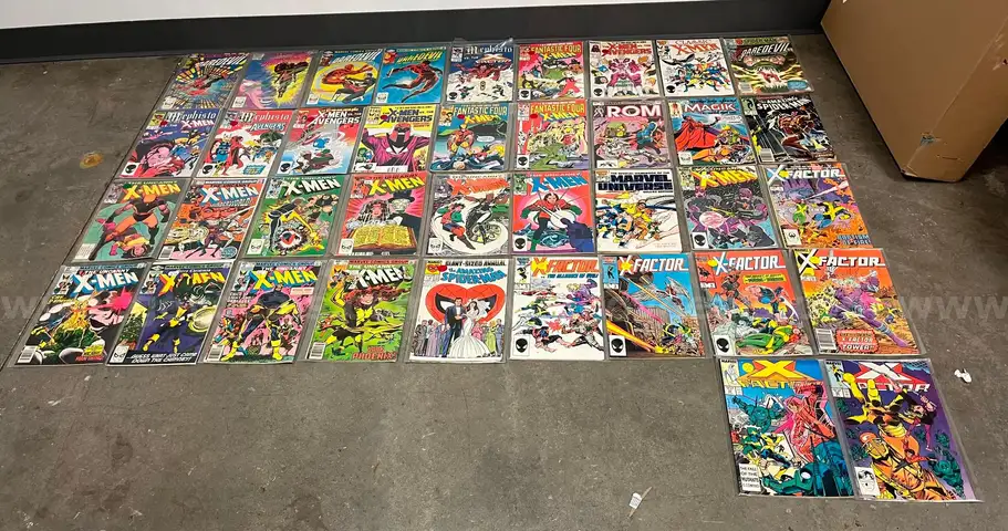 Lot of 38 Comic Books | GovDeals