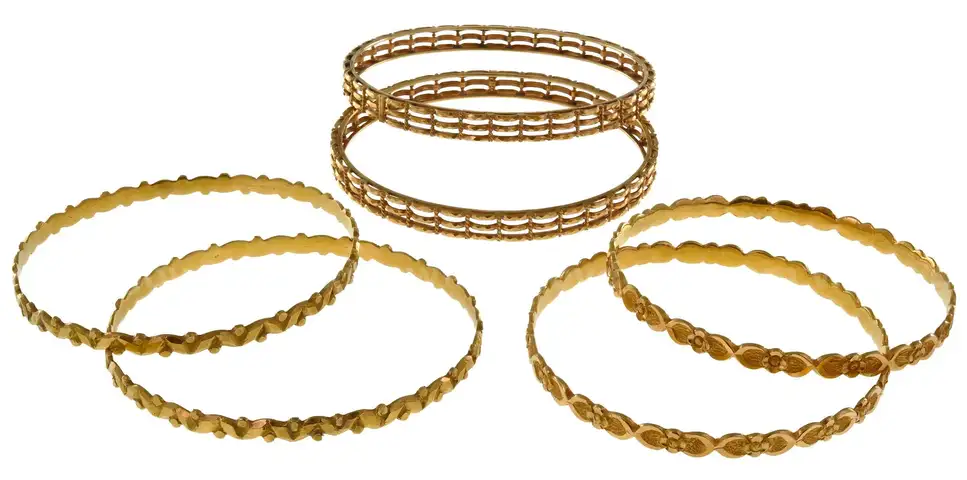 Large Lot of 18kt Gold Bangle Bracelets