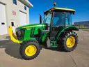 2015 John Deere 5085M Tractor