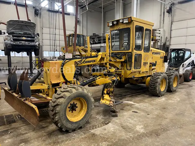 1996 Champion C80A Grader