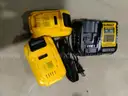 20V MAX Lithium-Ion 6.0Ah and 4.0Ah Battery and Charger Starter Kit