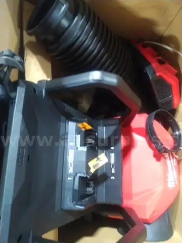 Milwaukee M18 FUEL 155 MPH 650 CFM 18V Brushless Cordless Battery Backpack Blower