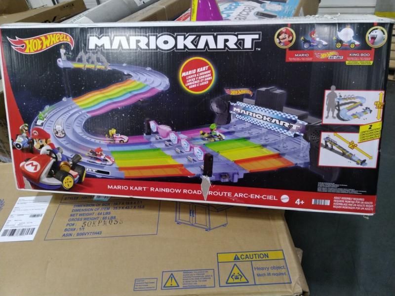 Hot Wheels Mario Kart Rainbow Road outlets Raceway Track Set ** BRAND NEW