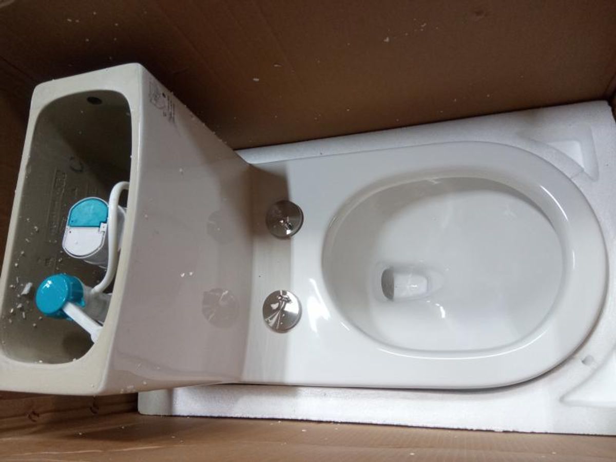 HOROW HWMT- 8733 Small Compact One Piece Toilet | AllSurplus | Phoenix