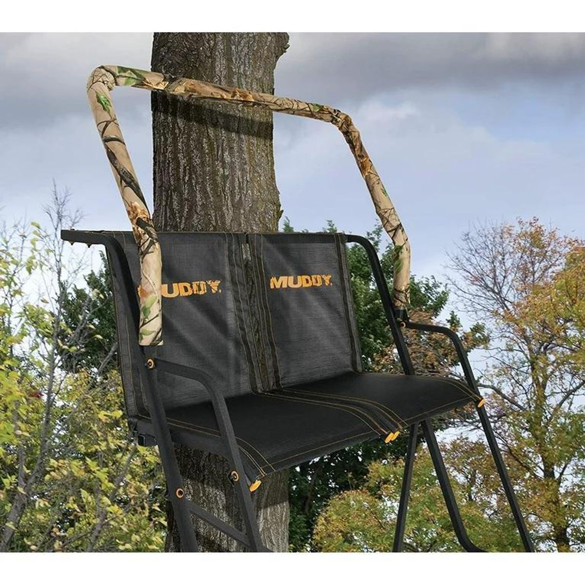 Muddy Maxim 16 2-Man Steel Ladder Hunting Treestand | AllSurplus | Pittston