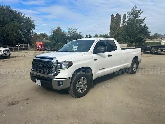 2019 Toyota Tundra 4WD CREW CAB PICKUP 4-DR, 5.7L V8 DOHC 32V