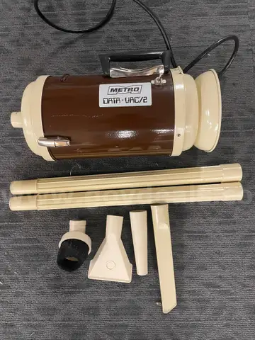 Metro Datavac/2 tools and wand included (Hose Missing)