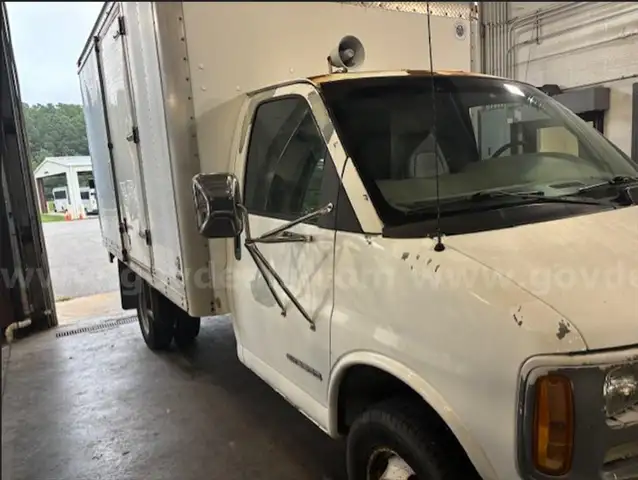 2001 GMC Savana 3500 Savana Van
