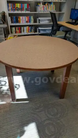 Round Table