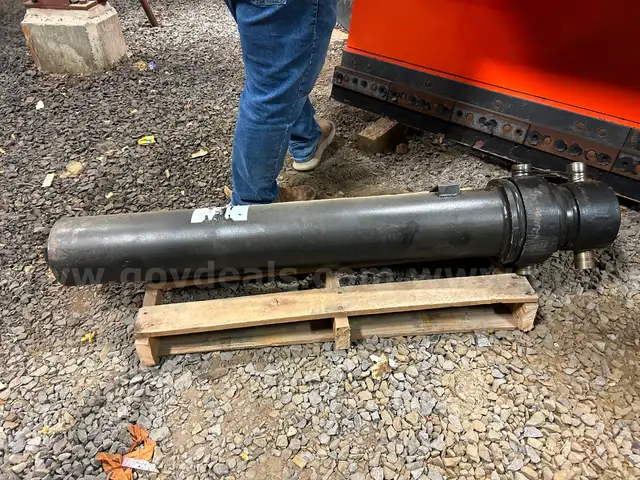 Akaliko FC5.5-3-120 Telescopic Cylinder  NEW!!!
