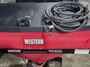 LOW--PROFILE TAILGATE SPREADER WESTERN 1000