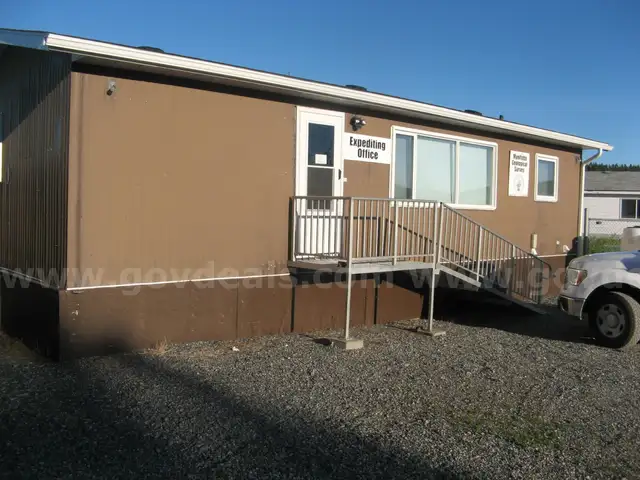 Bunkhouse - Located in Thompson MB, - For Sale to be moved