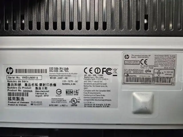 HP black desktop wireless printer