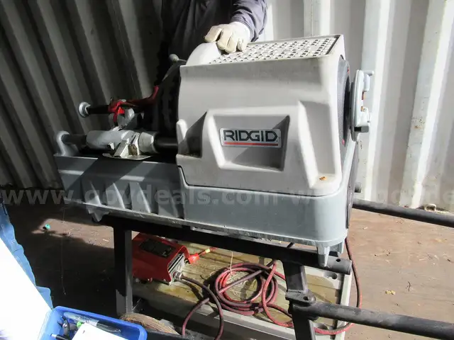 Manual Chuck Machine