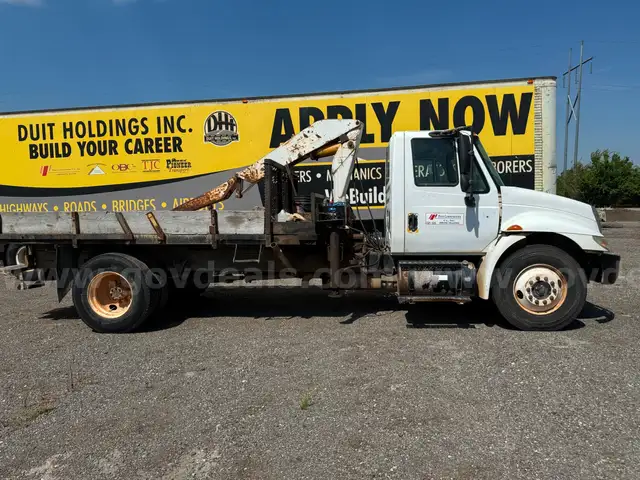 2007 International 4300 4x2 Boom Truck
