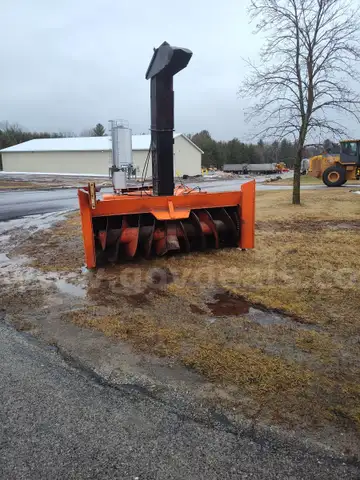 1971 Root Snowblower RB8