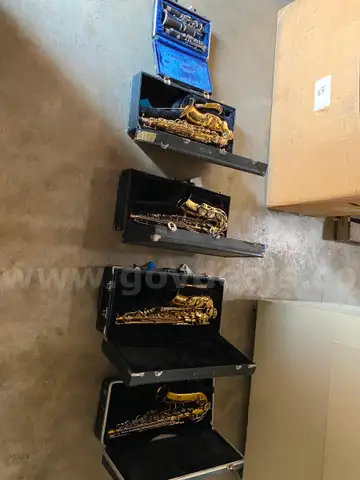 Lot of 4 Alto Saxes and Oboe