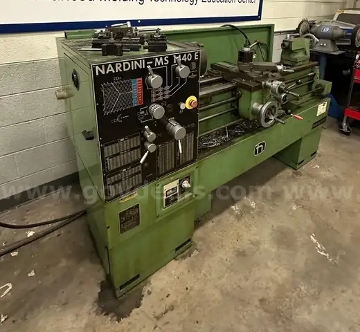 Nardini 14&#x22; Manual Lathe