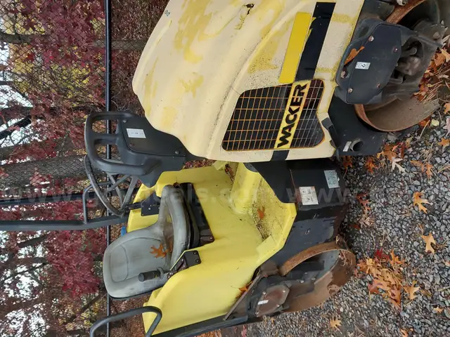 2007 Wacker Asphalt Roller