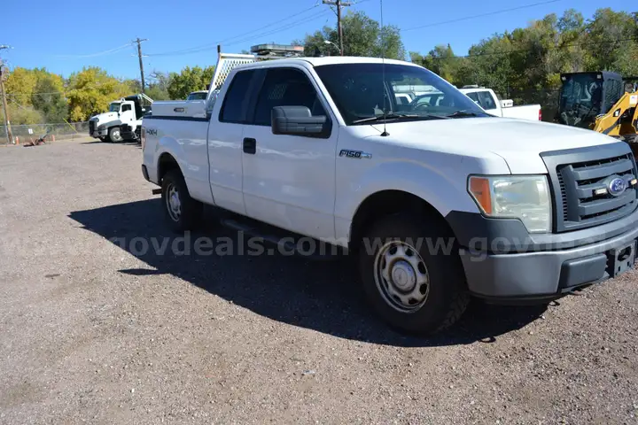 2010 Ford F150 XL Styleside Supercab 4x4 Truck