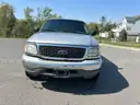 2001 Ford Expedition / 2 Wheel Drive
