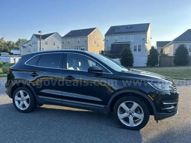 2017 Lincoln MKC Luxury Cross Over