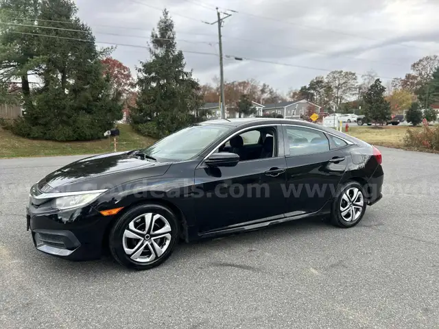 2017 Honda Civic. 4 Door.... Runs, Drives, but Needs a Little Sensor Therapy!