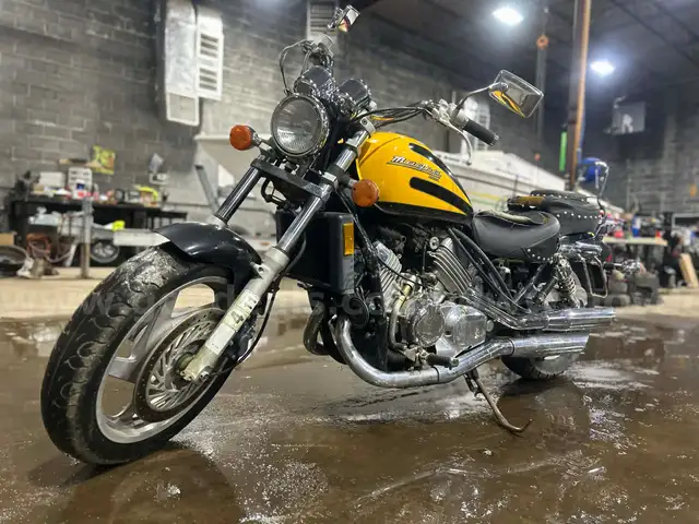 1997 Honda VF750C2 Magna Motorcyle