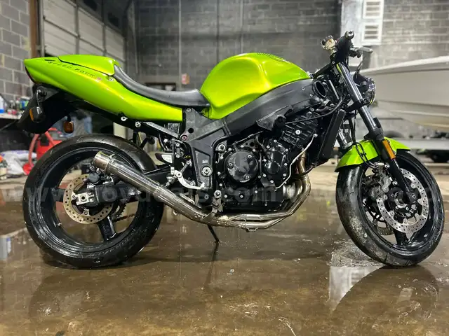 2003 TRIUMPH SPEED FOUR – CLEAN TITLE – NON-RUNNING – PROJECT