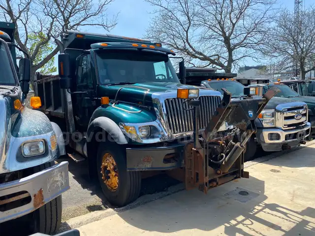 2007 International 7400