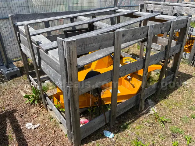 Trackless MT Mower
