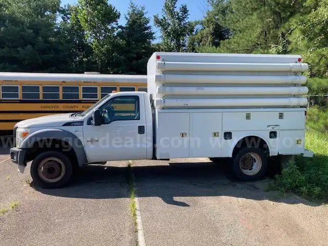 2011 Ford F-550