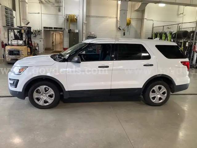 2017 Ford Explorer PI AWD