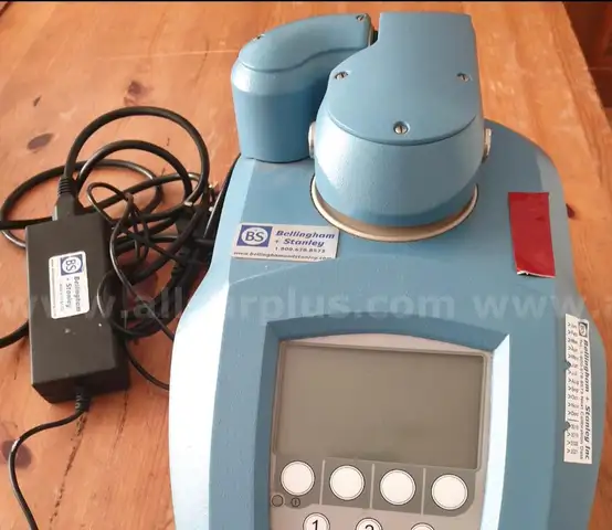 Refractometer RFM 870