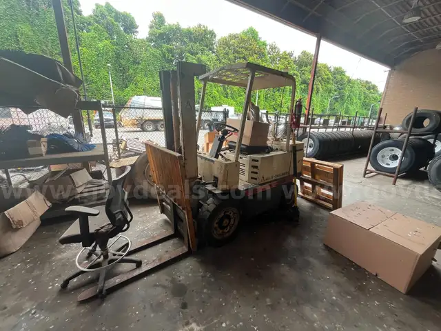 1982 Allis Chalmers Forklift ACP50