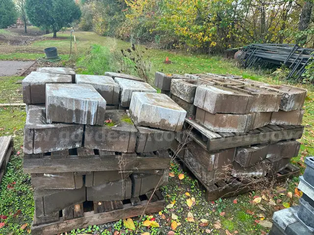 Concrete Retaining Wall Block