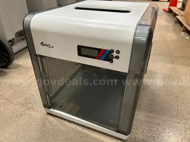 XYZprinting da Vinci 2.0 Duo 3D Printer (Grey) with filament