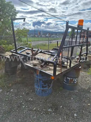 Flatdeck off a 8' Chassis