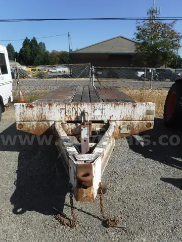 Eager Beaver 18&#x27;L x 8&#x27;W Tilt Deck Trailer