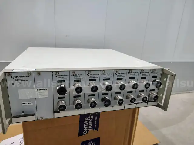 1 LOT. 1 JDSU OWB10002 OPTICAL WORKBENCH CHASIS WITH 8 SWS15107 MODULE.