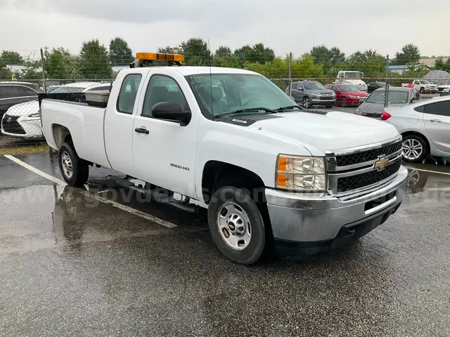 2011 Chevrolet Silverado 2500HD Work Truck Ext. Cab Long Box 2WD