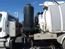 2013 Freightliner M2 106
