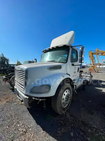 2005 Freightliner M2 112 Truck