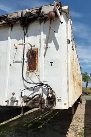 2002 American Carrier Trailer