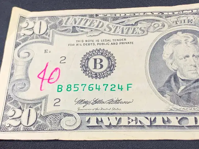 VINTAGE MONEY 1993 20 DOLLAR BILL - CAN SHIP!!! MA